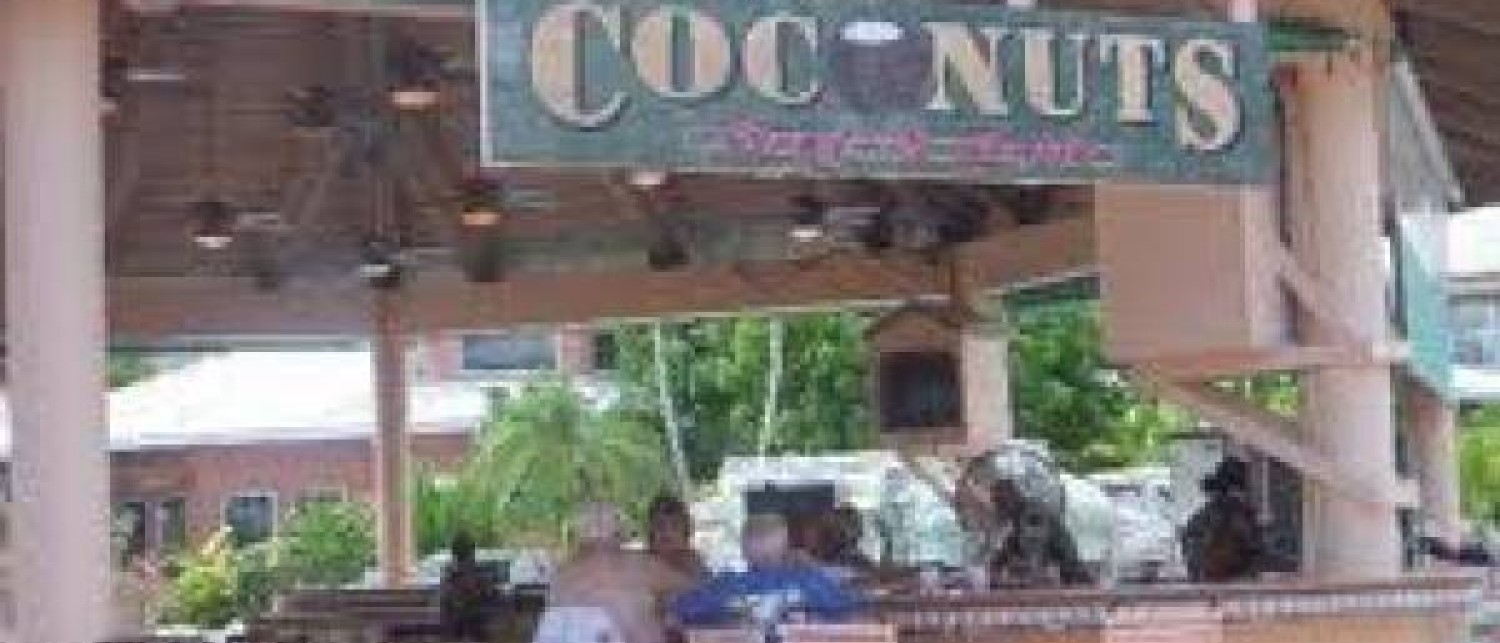 Coconuts Restaurant & Bar & Seagrape Grille Bahamas Restaurants The