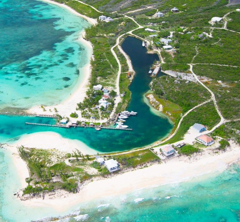 Rum Cay in The Bahamas - Vivid Coral Reefs & White Sand Beaches